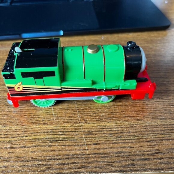 Thomas & Friends Percy 2009 Trackmaster Motorized Train Engine Mattel - Picture 6 of 6
